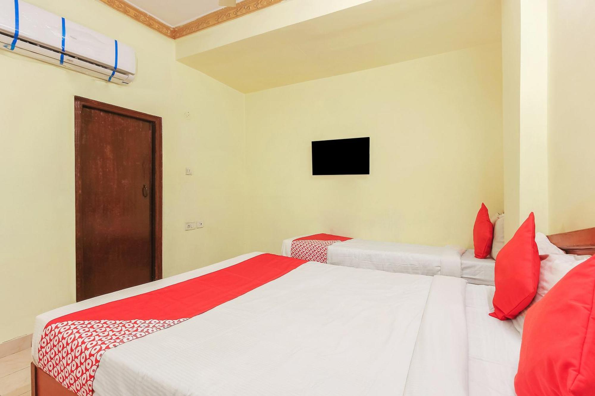 Hotel O Prince Residency Lālāguda Екстериор снимка