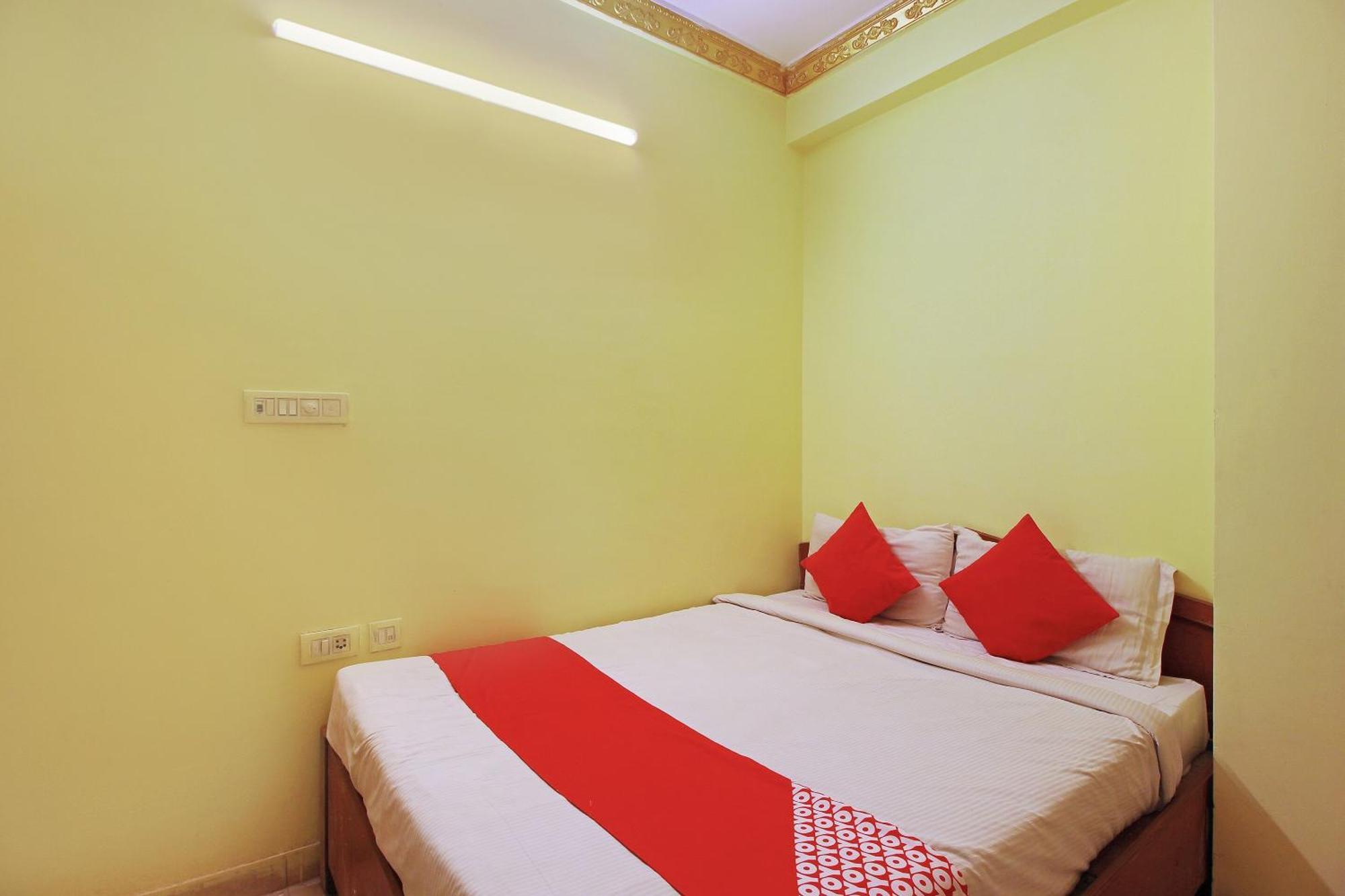 Hotel O Prince Residency Lālāguda Екстериор снимка