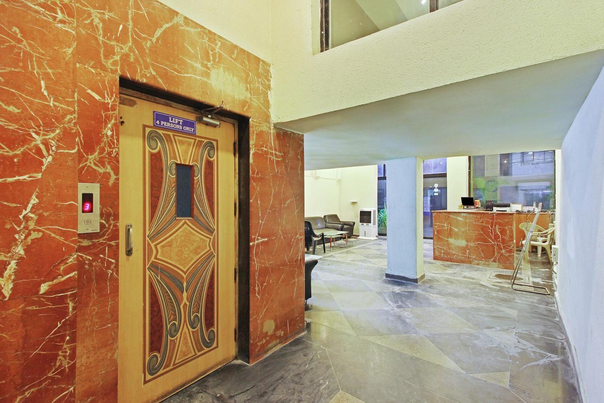 Hotel O Prince Residency Lālāguda Екстериор снимка